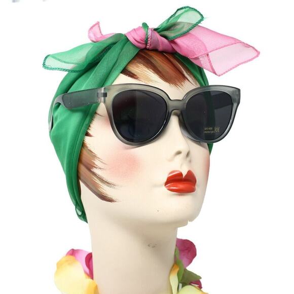 Square Sunglasses Black Frame w Dark Lens 60s Rebel in Retro Shades - Hey Viv - Picture 1 of 3